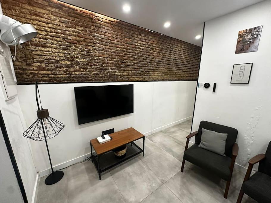 Acogedor Loft En Malasana Madrid Luaran gambar